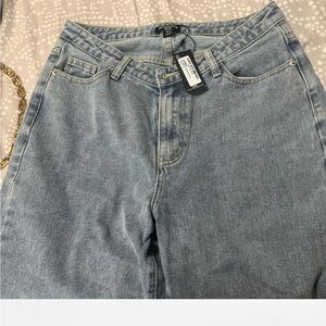 Pretty little thing long jeans with hem split